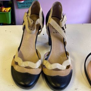 Miz Mooz Heels Beige and Black size  7.5